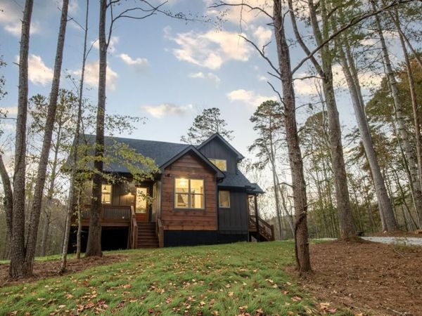 950 Hagin Circle, East Ellijay, GA 30536