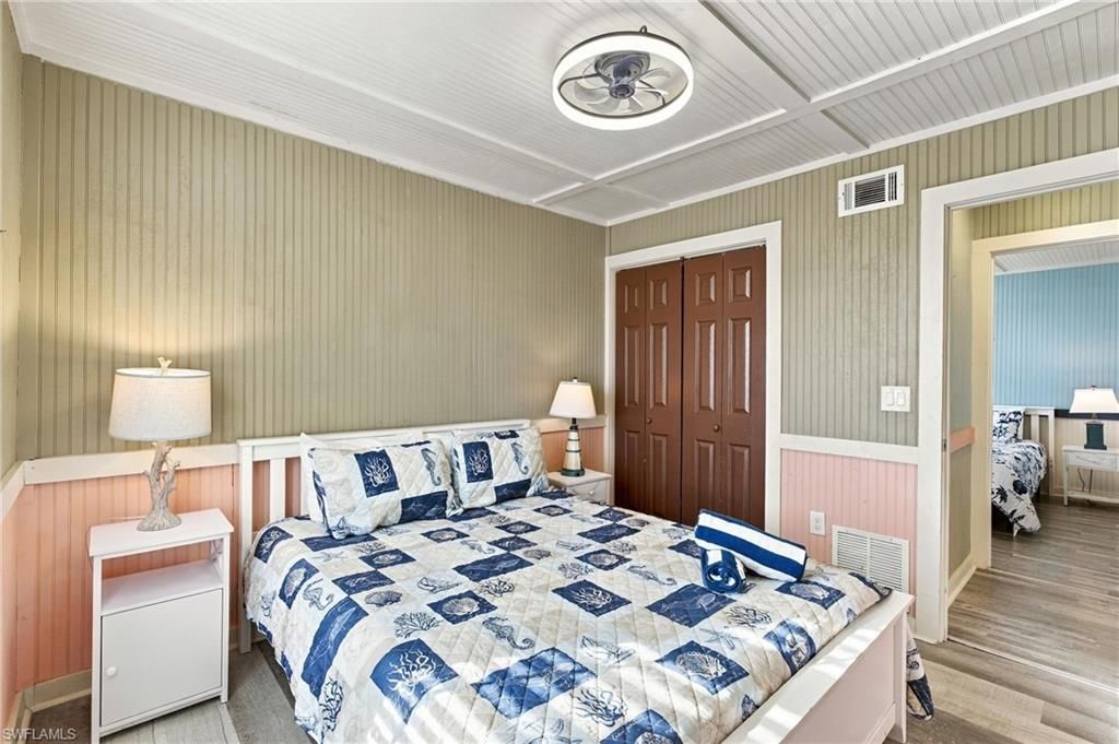 285 Lazy Way , Fort Myers Beach, FL 33931 Photo