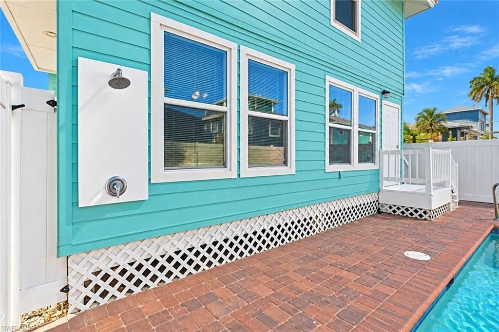 285 Lazy Way , Fort Myers Beach, FL 33931 Photo