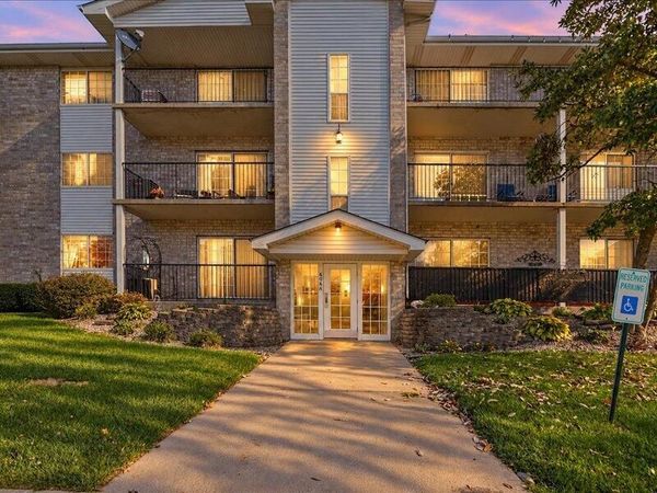 404 Sturdy Road , Unit 2a, Valparaiso, IN 46383