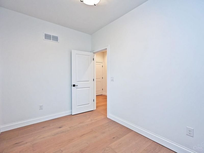 1913 Pogue Avenue, Cincinnati, OH 45208 Photo 32