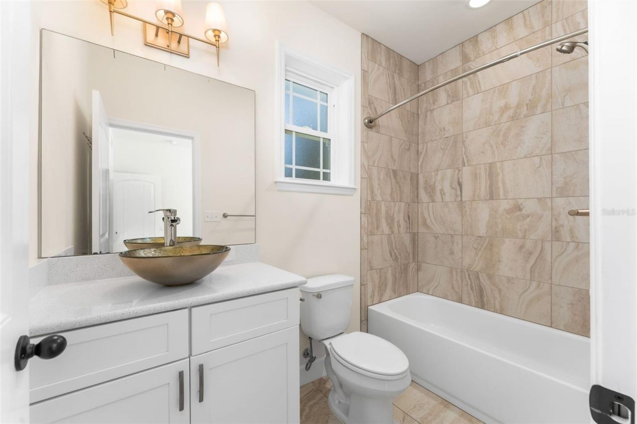 8499 NE 8th Place , High Springs, FL 32643 Photo
