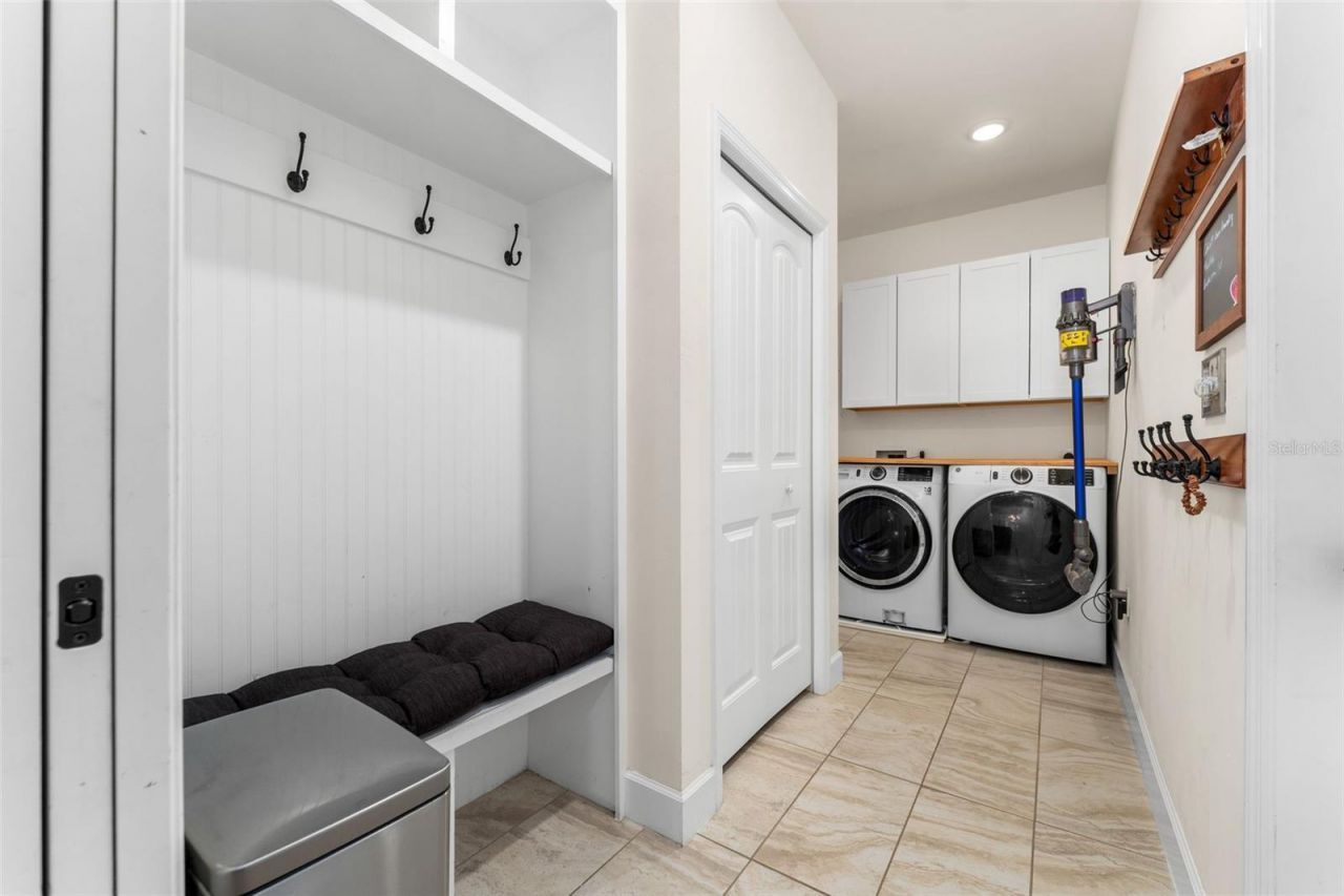 8499 NE 8th Place , High Springs, FL 32643 Photo