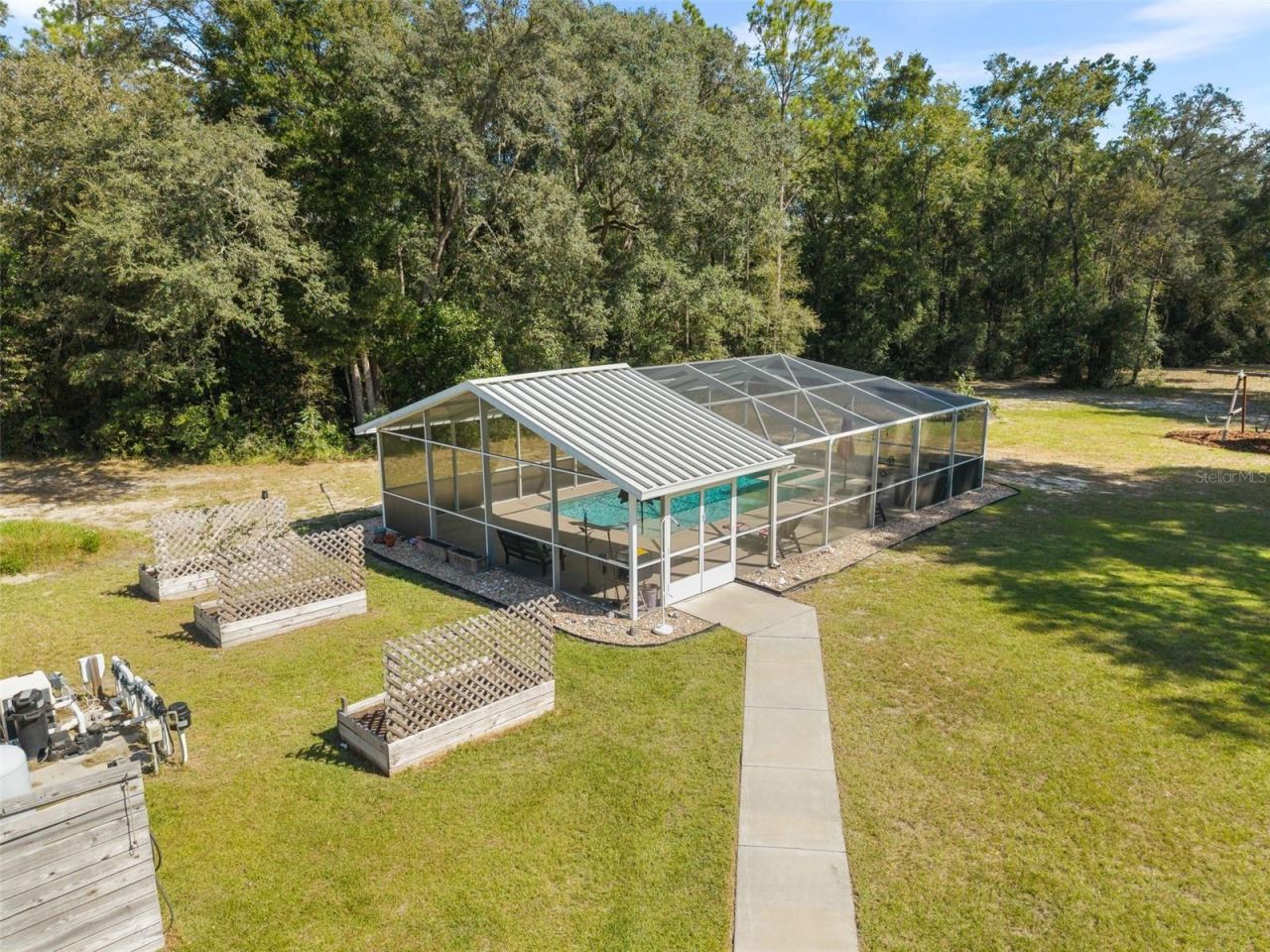 8499 NE 8th Place , High Springs, FL 32643 Photo