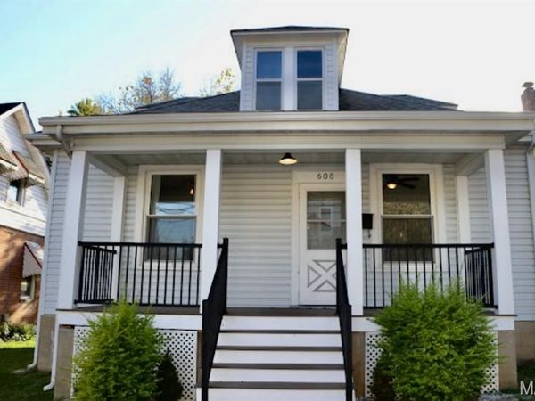 608 W 2nd Street , Washington, MO 63090