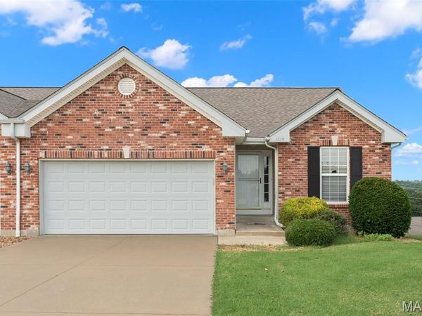 1824 Kaleb Court , Washington, MO 63090