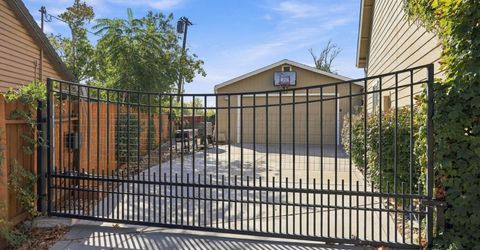 741 Balzar Circle, Reno, NV 89502 Photo