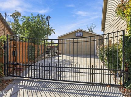 741 Balzar Circle, Reno, NV 89502 Photo