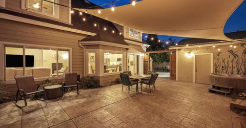 741 Balzar Circle, Reno, NV 89502 Photo