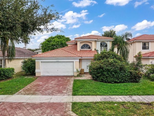 13720 NW 22nd Pl , Sunrise, FL 33323