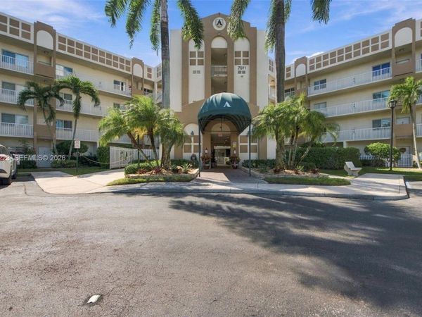 7611 Southampton Ter , Unit 407, Tamarac, FL 33321