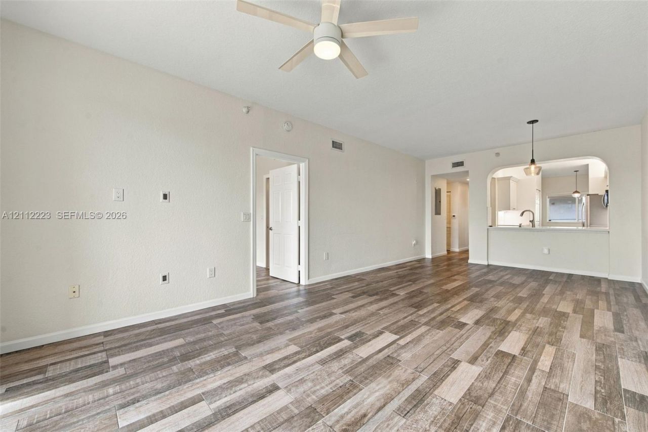 7611 Southampton Ter , Unit 407, Tamarac, FL 33321 Photo
