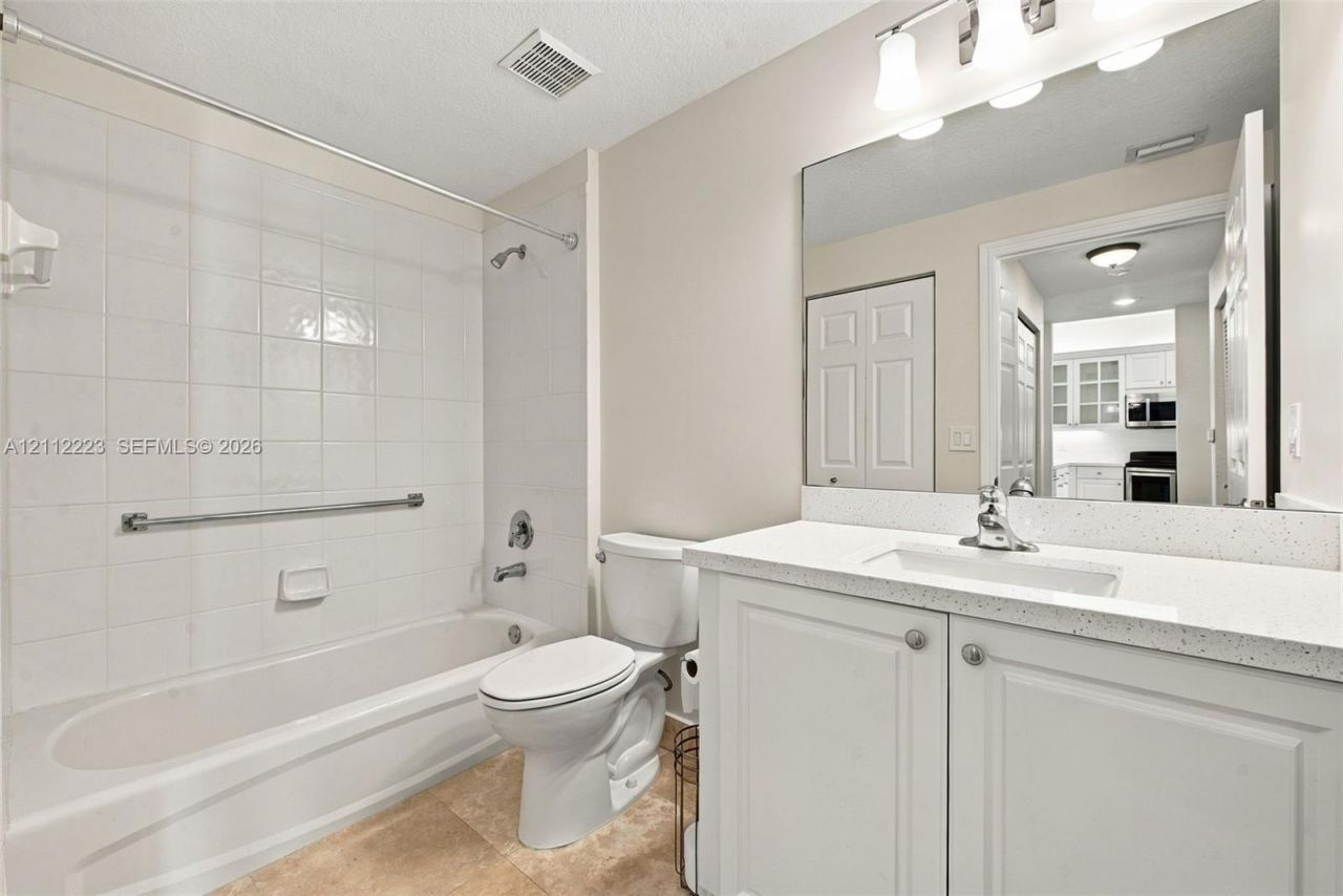 7611 Southampton Ter , Unit 407, Tamarac, FL 33321 Photo