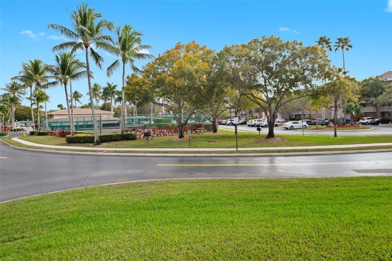 7611 Southampton Ter , Unit 407, Tamarac, FL 33321 Photo