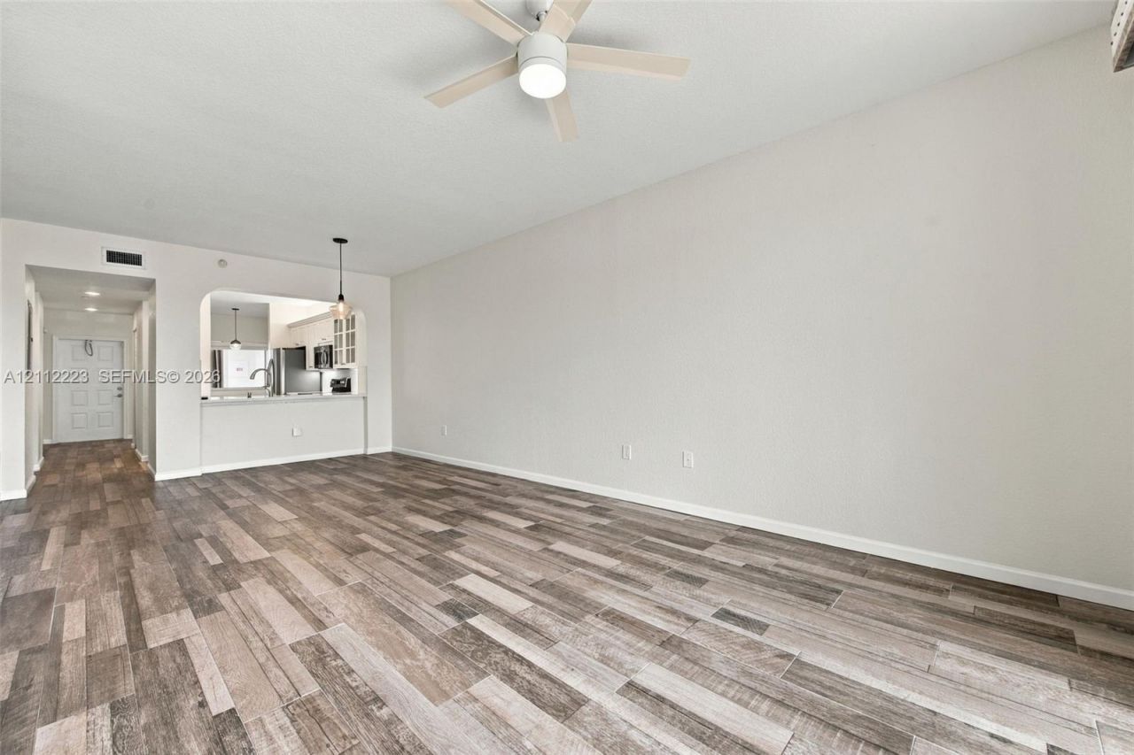7611 Southampton Ter , Unit 407, Tamarac, FL 33321 Photo