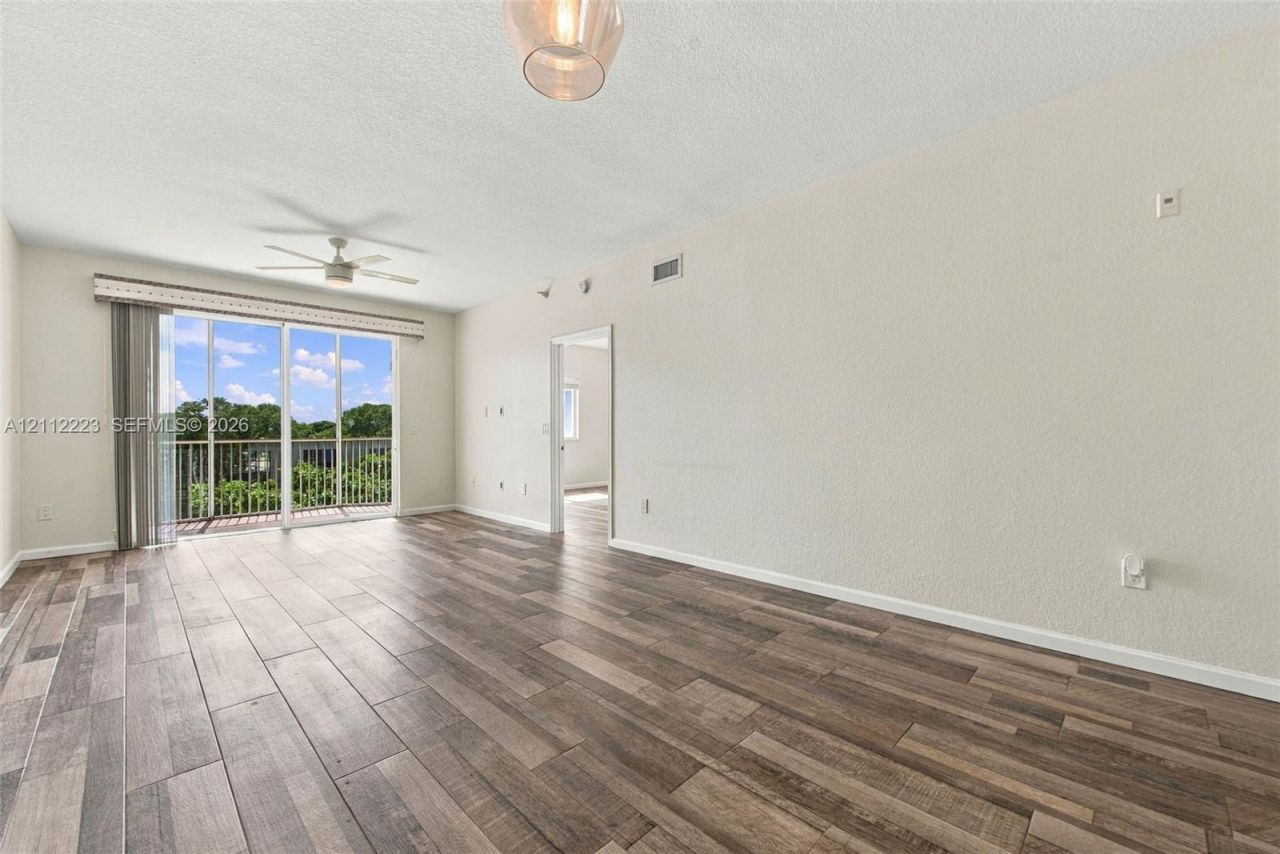 7611 Southampton Ter , Unit 407, Tamarac, FL 33321 Photo