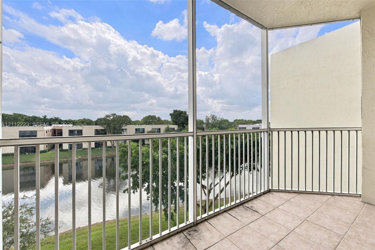 7611 Southampton Ter , Unit 407, Tamarac, FL 33321 Photo