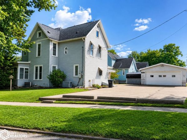 605 S Leebrick Street, Burlington, IA 52601
