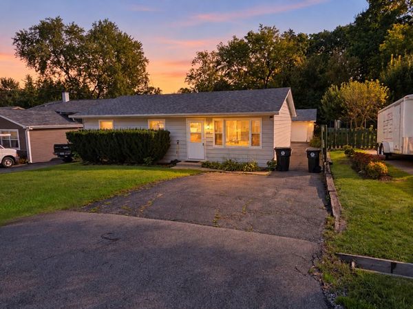 1114 N Oak Terrace , Round Lake Beach, IL 60073