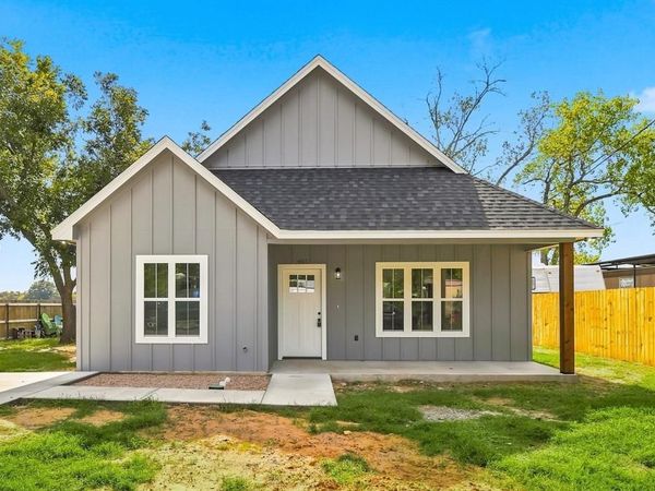 407 Bass Street, Bridgeport, TX 76426