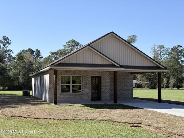 1716 Ceasar Road, Carriere, MS 39426