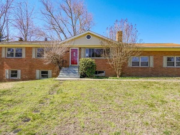 11501 KEYSTONE AVENUE , CLINTON, MD 20735