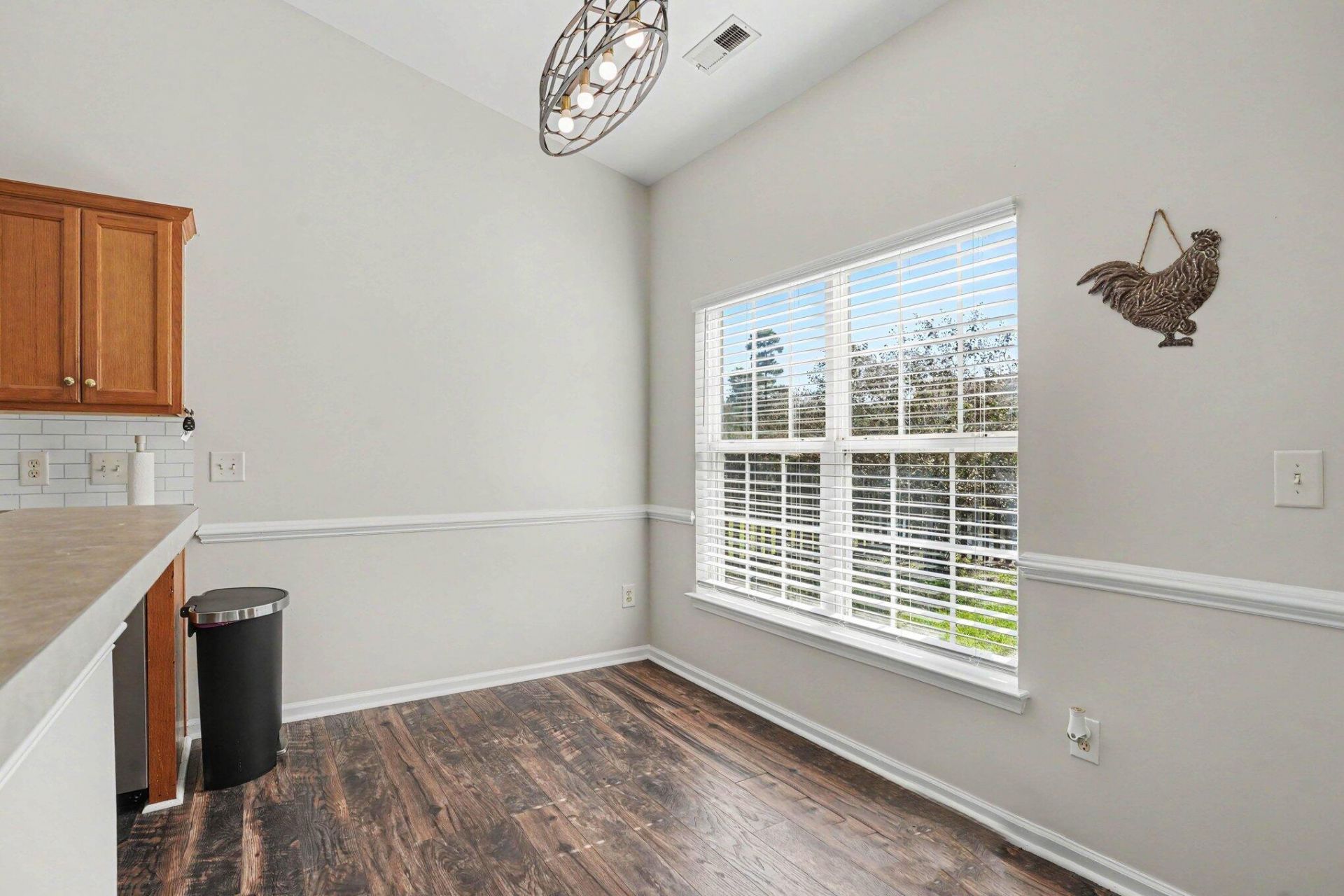 2819 Summertrees Boulevard Photo 11