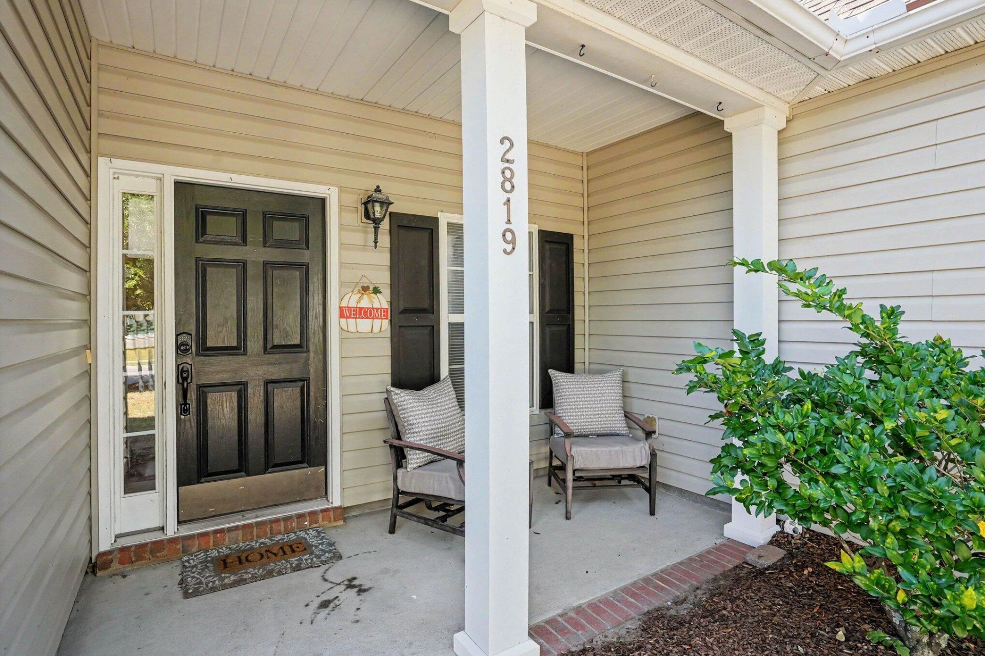 2819 Summertrees Boulevard Photo 6