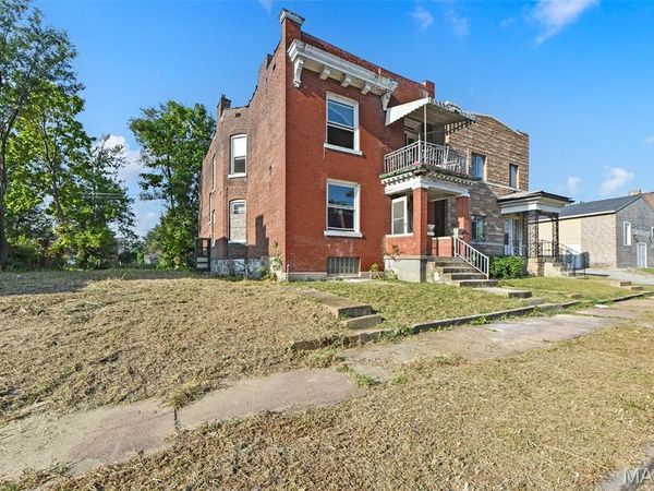 4052 Maffitt Avenue , St Louis, MO 63113