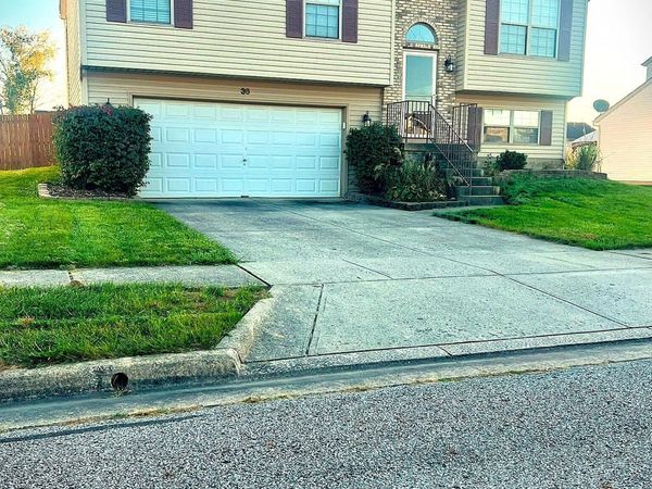 36 Collins Drive, Ashville, OH 43103