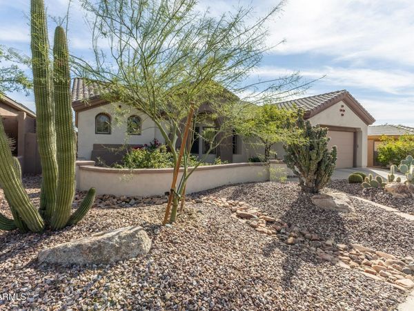 41819 N IRON HORSE Court, Anthem, AZ 85086