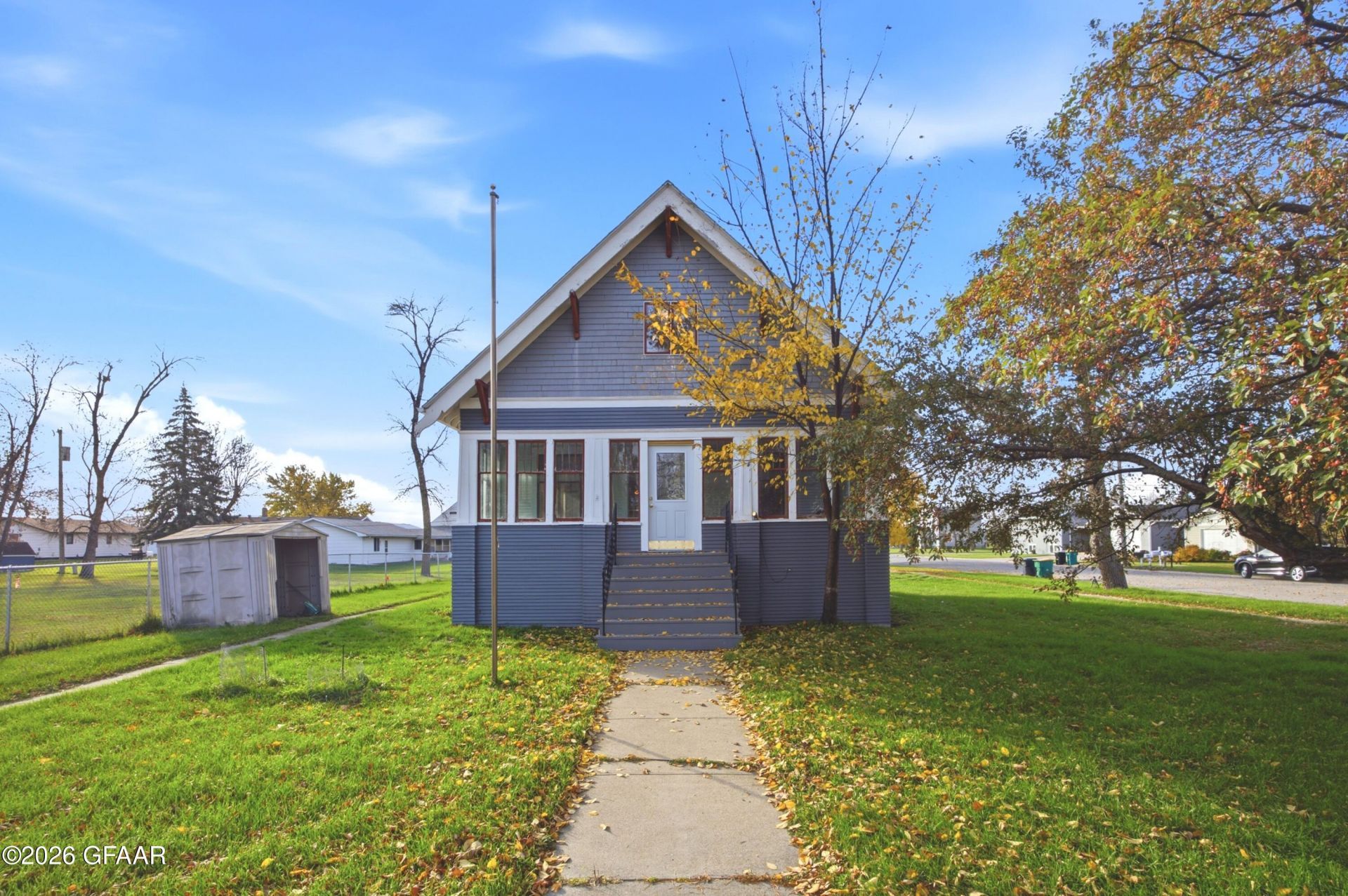 319 1ST Avenue SW primary photo