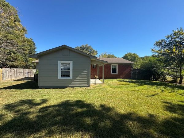 4033 LEECH RD, Memphis, TN 38109