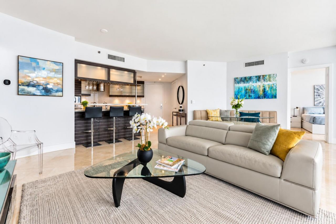 400 Alton Road, Unit 1704, Miami Beach, FL 33139 Photo