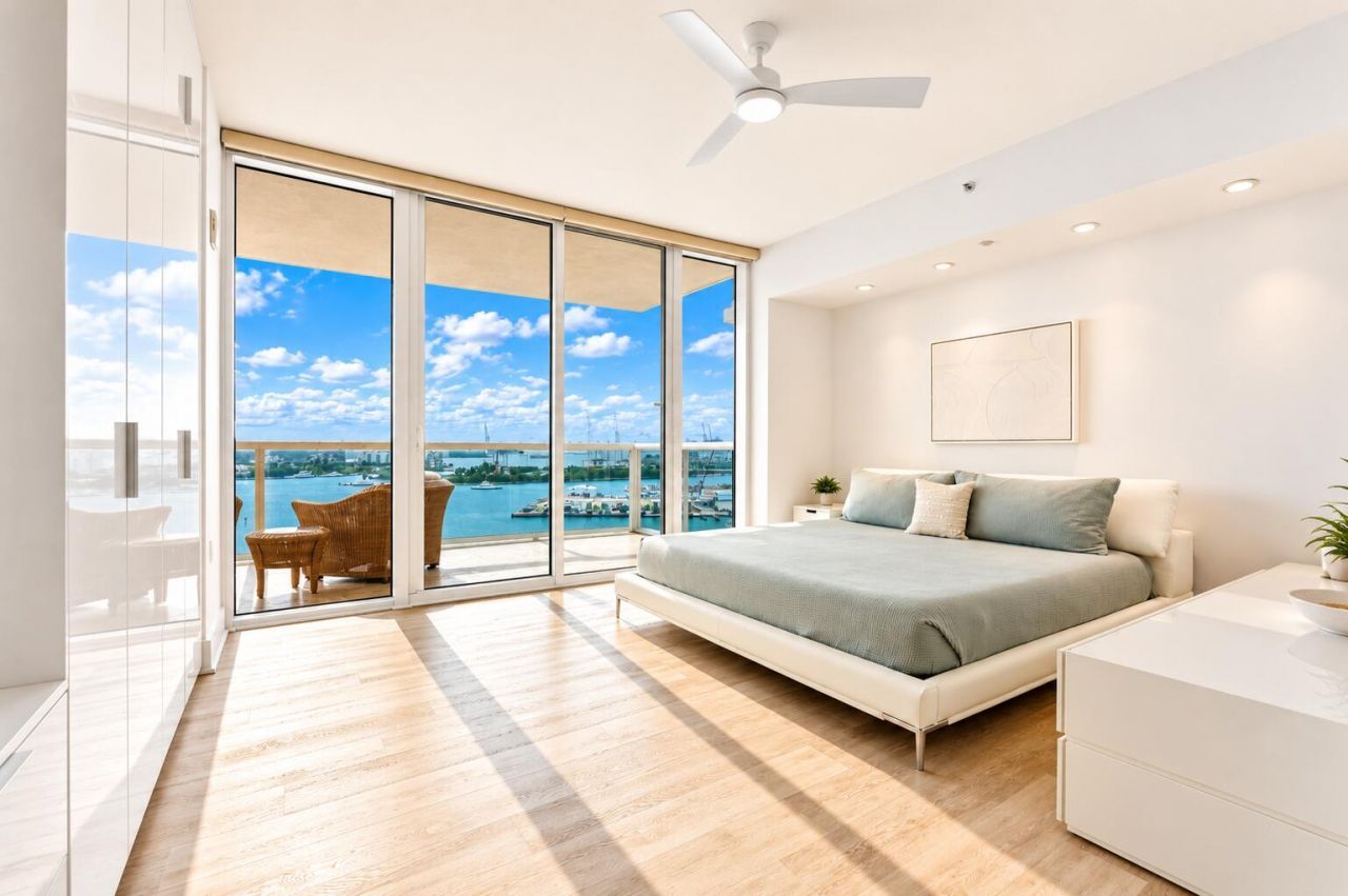 400 Alton Road, Unit 1704, Miami Beach, FL 33139 Photo