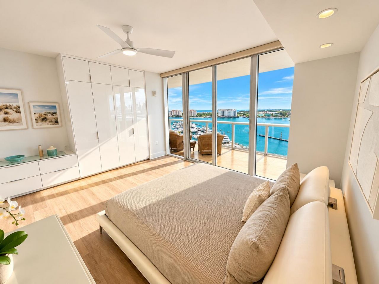 400 Alton Road, Unit 1704, Miami Beach, FL 33139 Photo