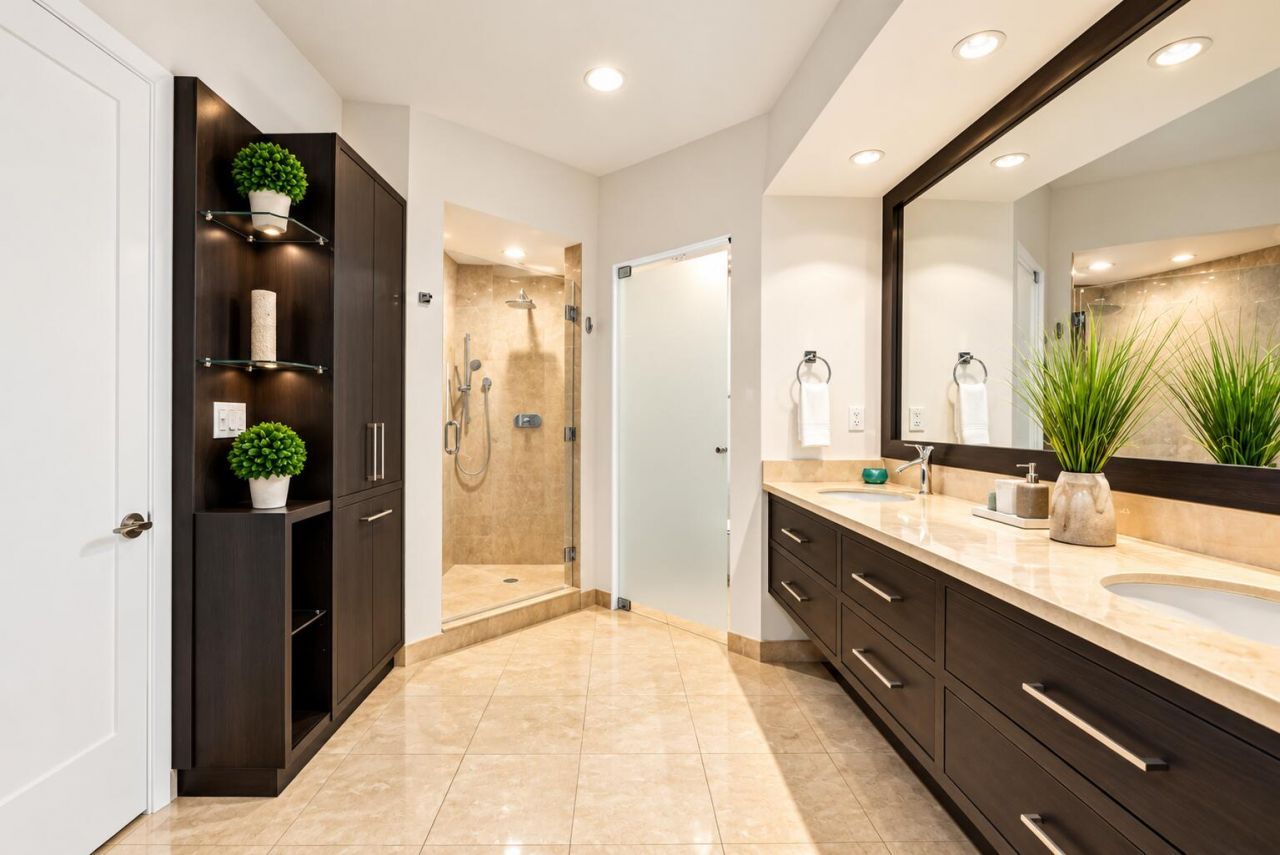 400 Alton Road, Unit 1704, Miami Beach, FL 33139 Photo