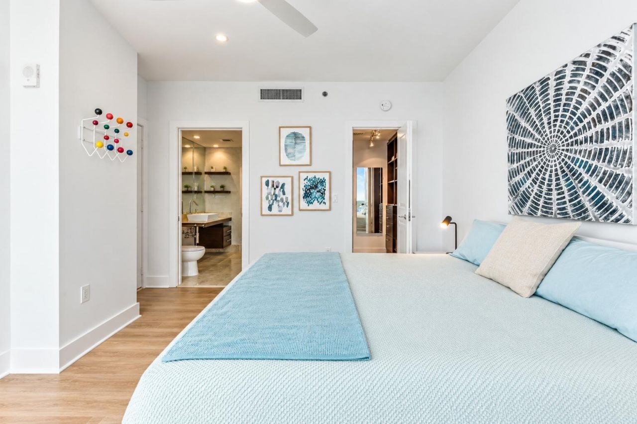 400 Alton Road, Unit 1704, Miami Beach, FL 33139 Photo