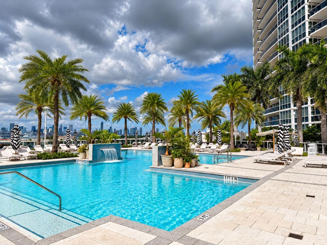 400 Alton Road, Unit 1704, Miami Beach, FL 33139 Photo