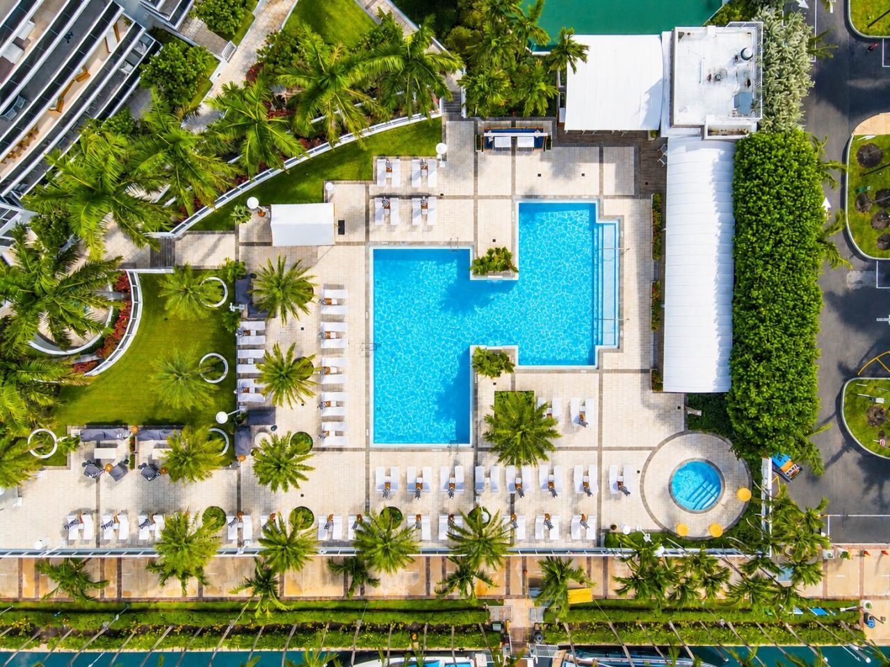 400 Alton Road, Unit 1704, Miami Beach, FL 33139 Photo