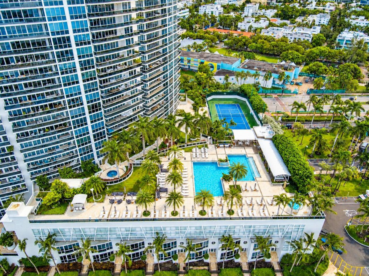 400 Alton Road, Unit 1704, Miami Beach, FL 33139 Photo