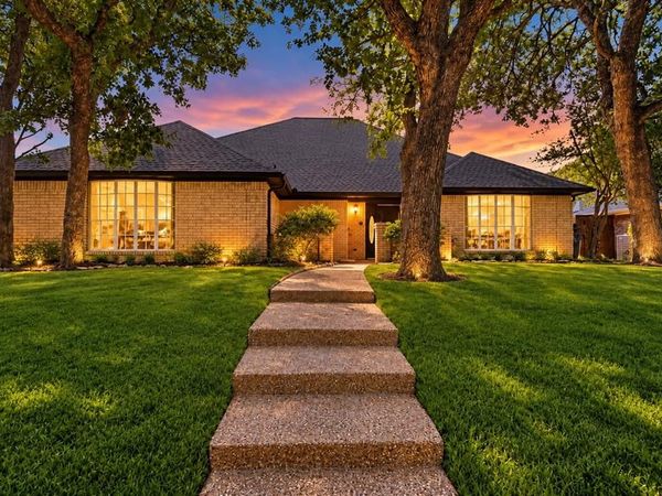 4504 Lake Park Drive, Arlington, TX 76016