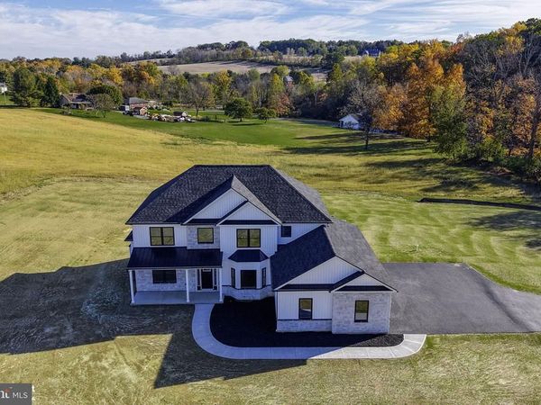 2805 WHITETAIL DEER DRIVE , BATH, PA 18014