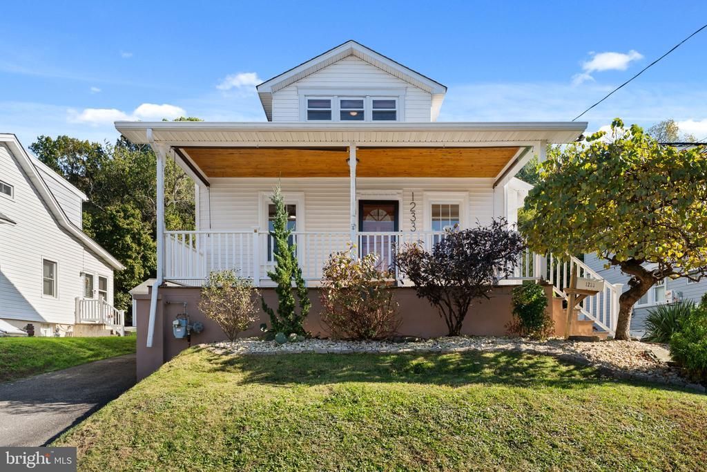 1233 MILDRED AVENUE, ABINGTON, PA 19001