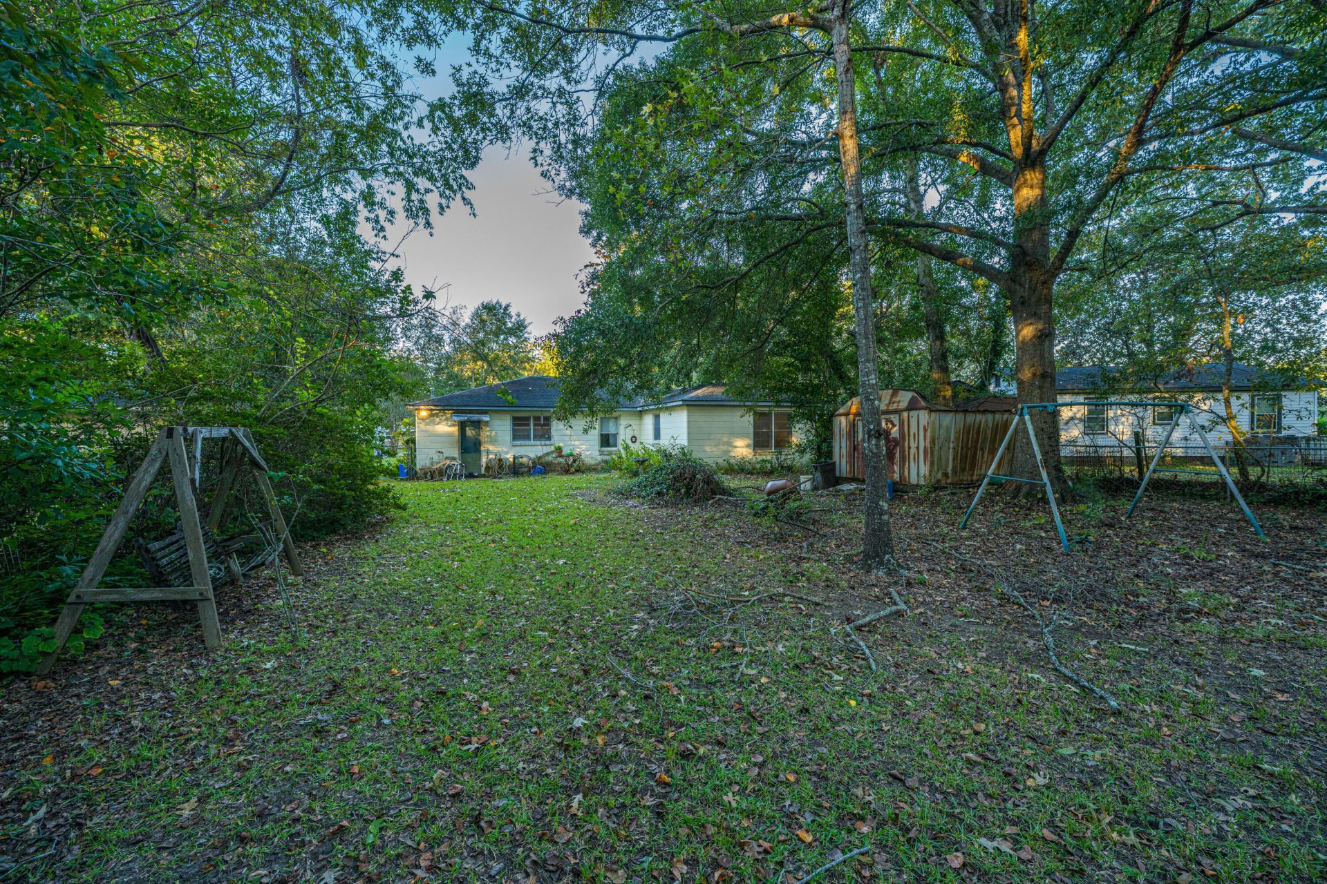 1716 W Avalon Circle Photo 35