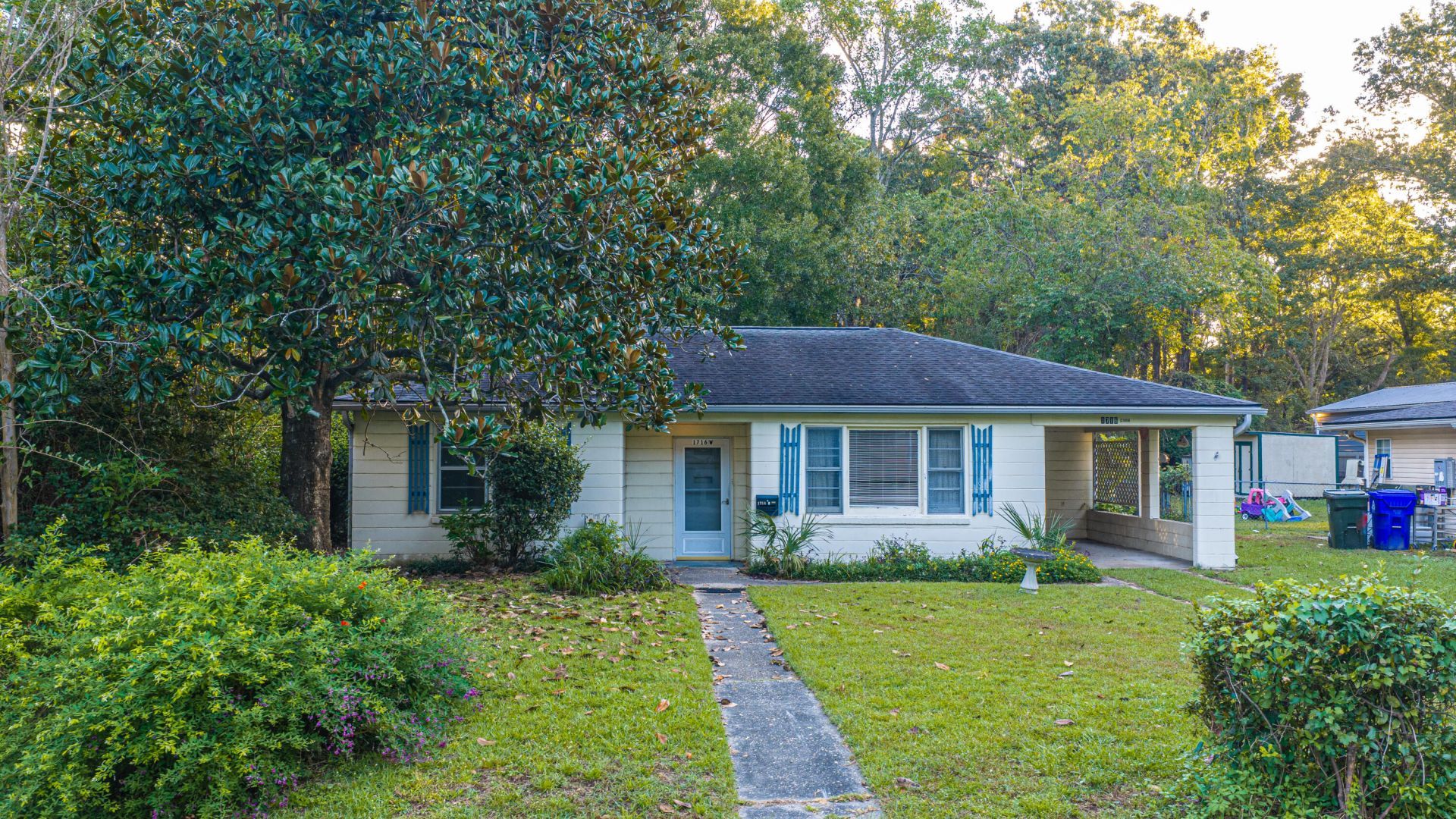 1716 W Avalon Circle Photo 41