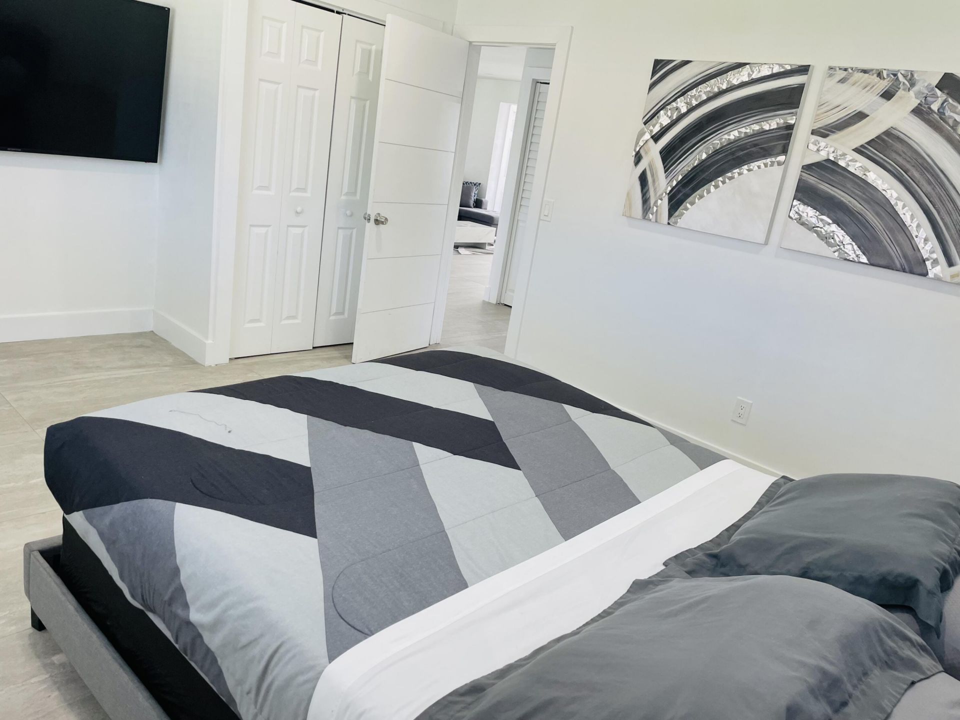 401 SW 6th Avenue, Hallandale Beach, FL 33009 Photo