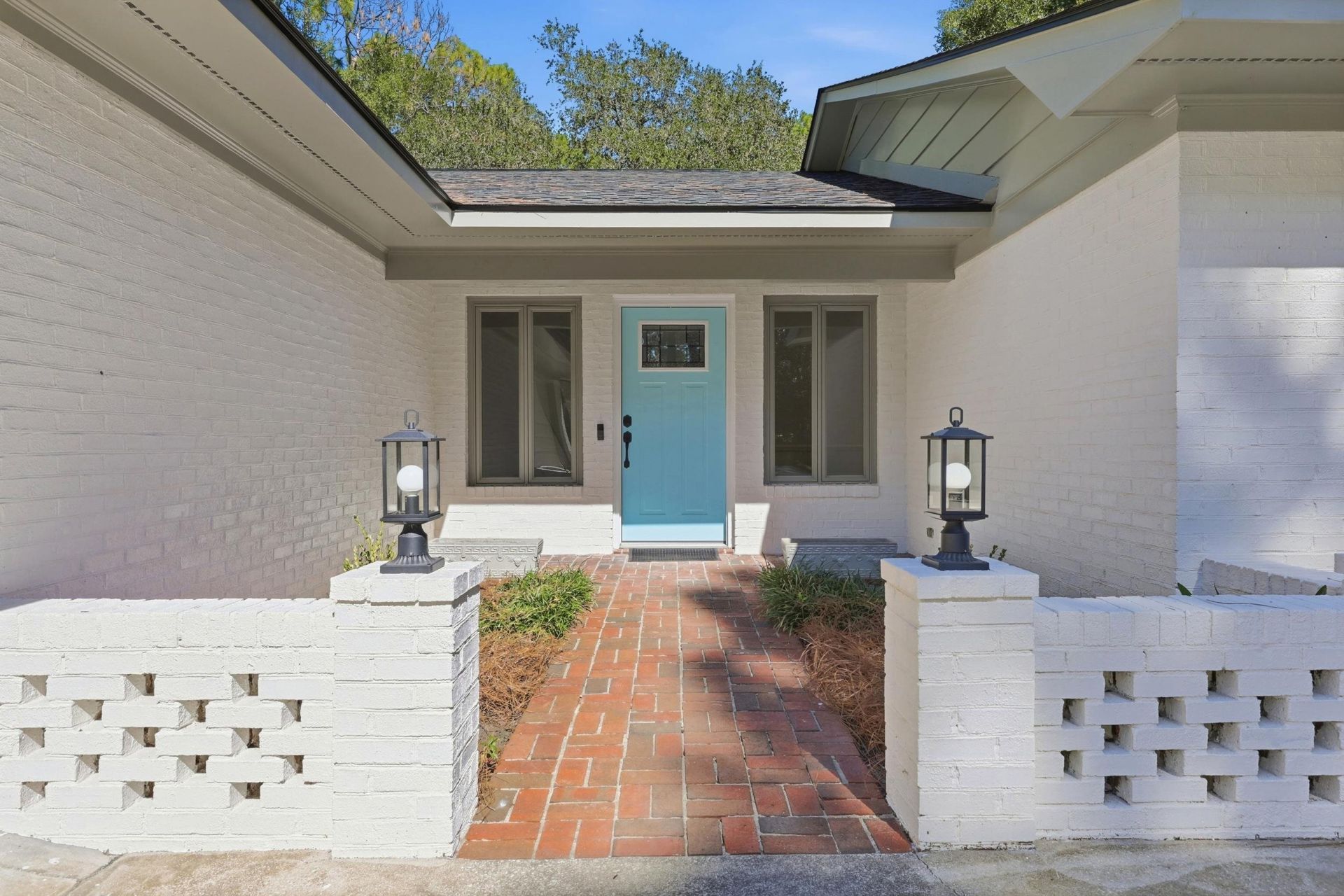 230 Arcadia Rd.  Photo 2