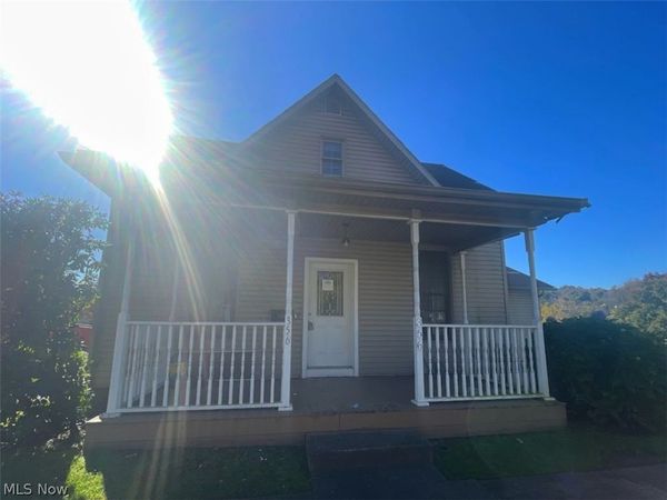 356 W Jefferson Avenue , Mcconnelsville, OH 43756