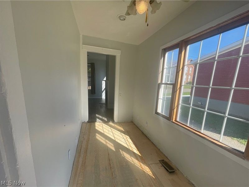 356 W Jefferson Avenue, McConnelsville, OH 43756 Photo 13